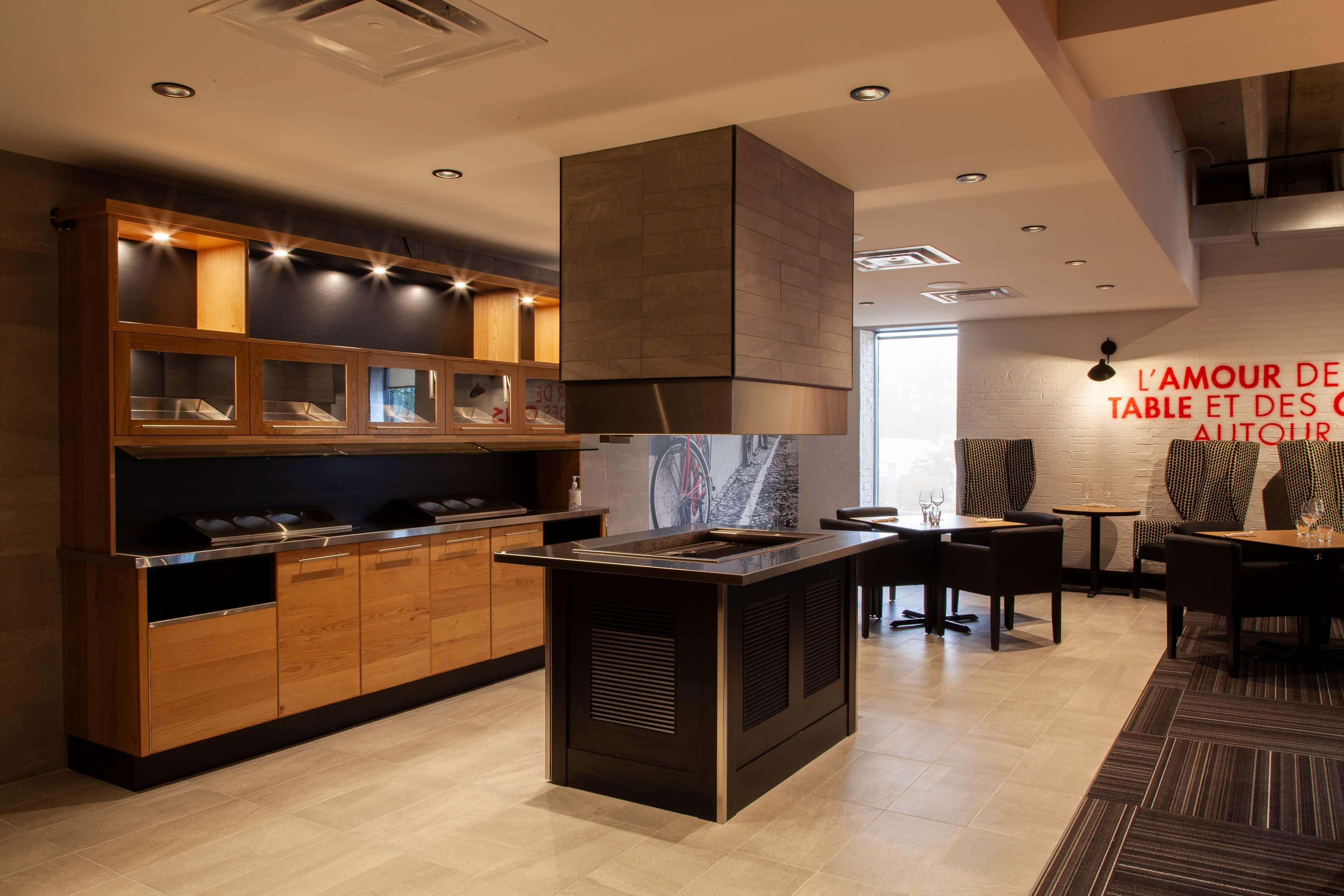 Western Universel Hotel Drummondville