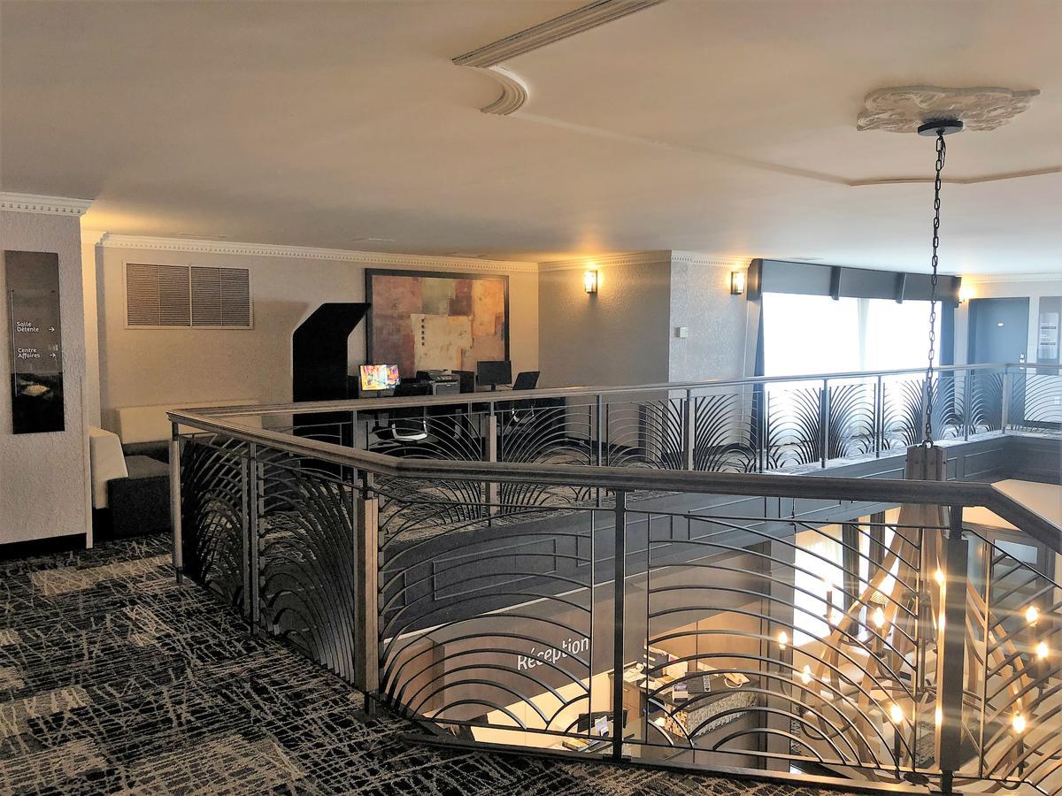 Western Universel Hotel 4*